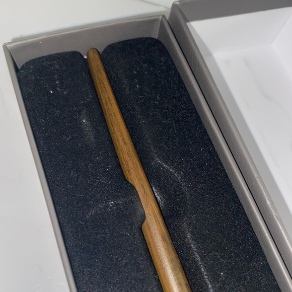 NEW -OFFICIAL Universal Studios Collectors Item Hermione Granger wand w/ box - Picture 12 of 15